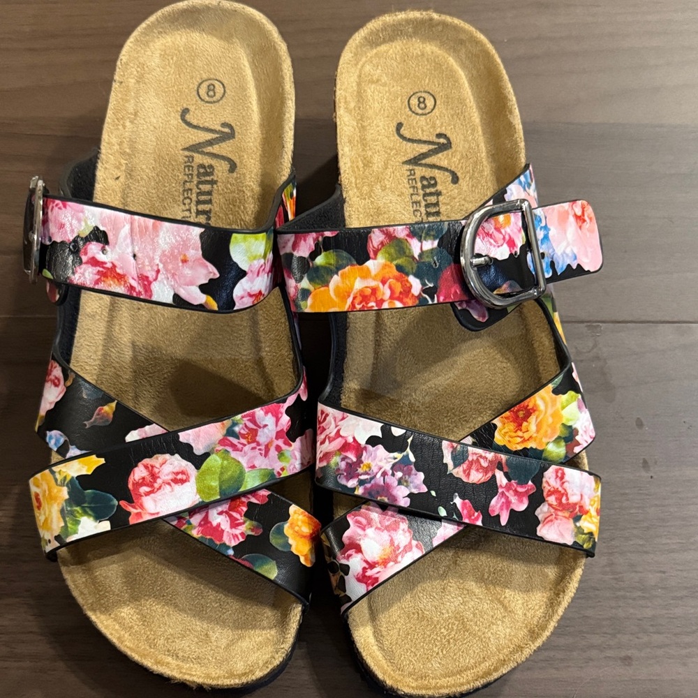 Natural Reflections Women's Floral Sandals - Black and Pink